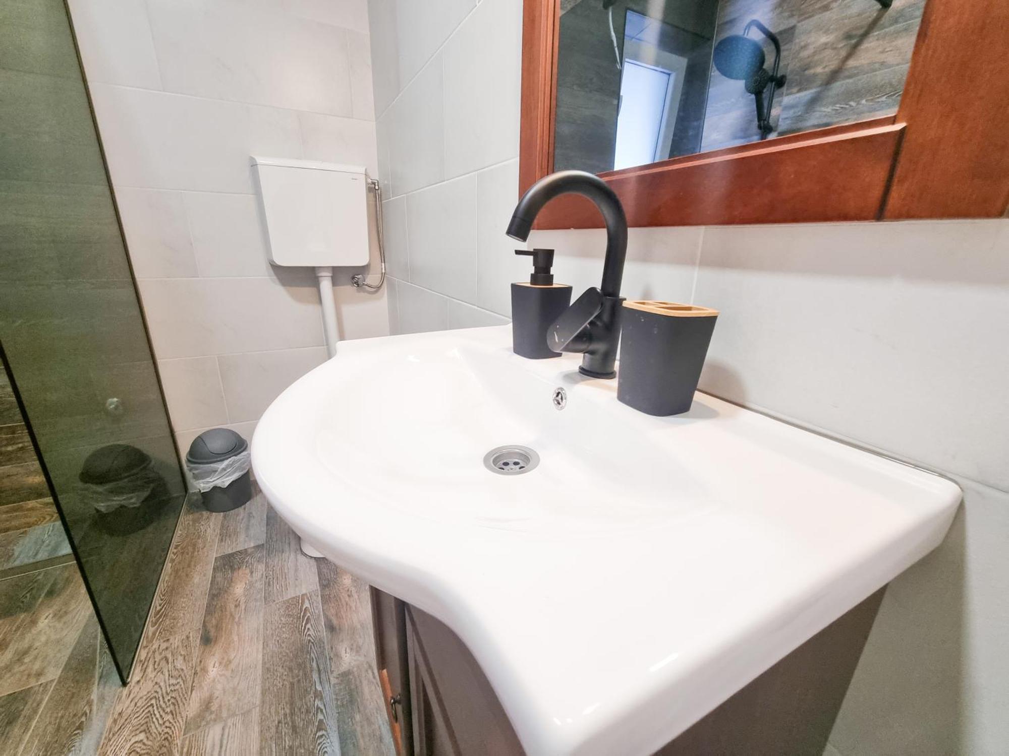 Apartmani 1 Pinezici Bagian luar foto