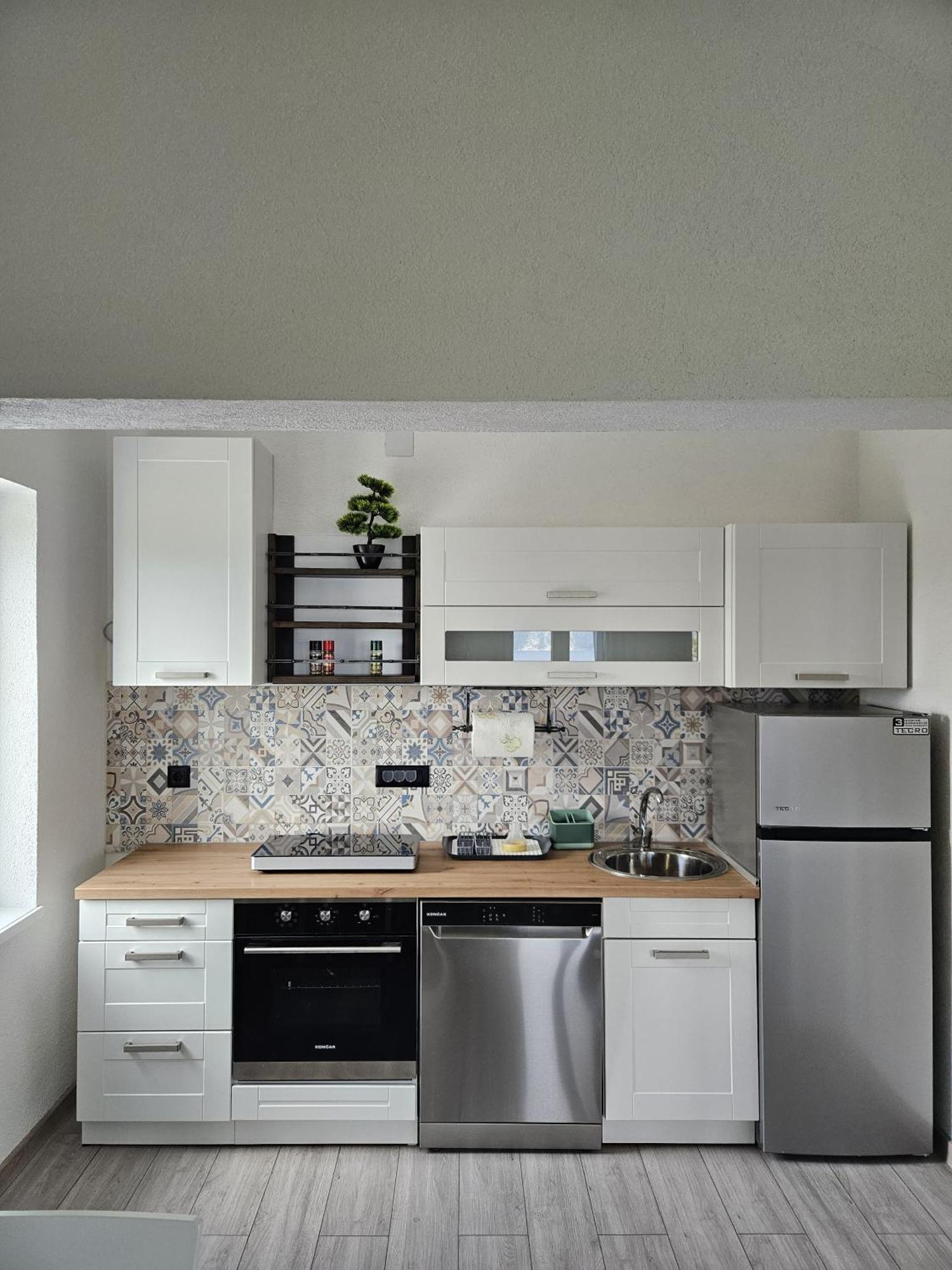 Apartmani 1 Pinezici Bagian luar foto